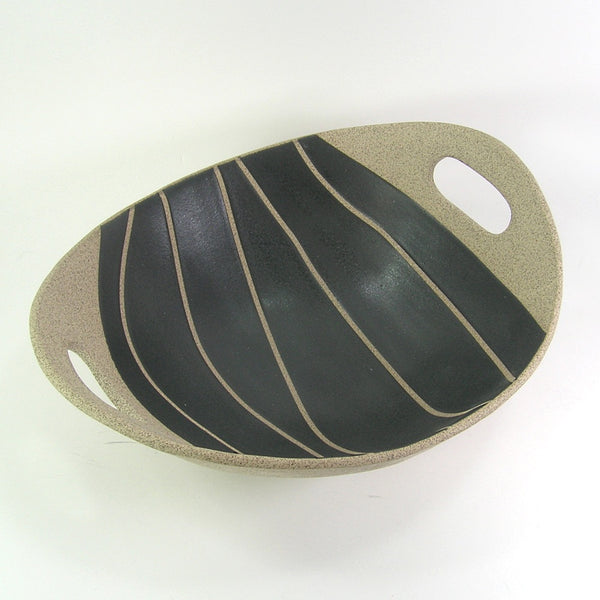Black Handled Bowl 10X9X4"