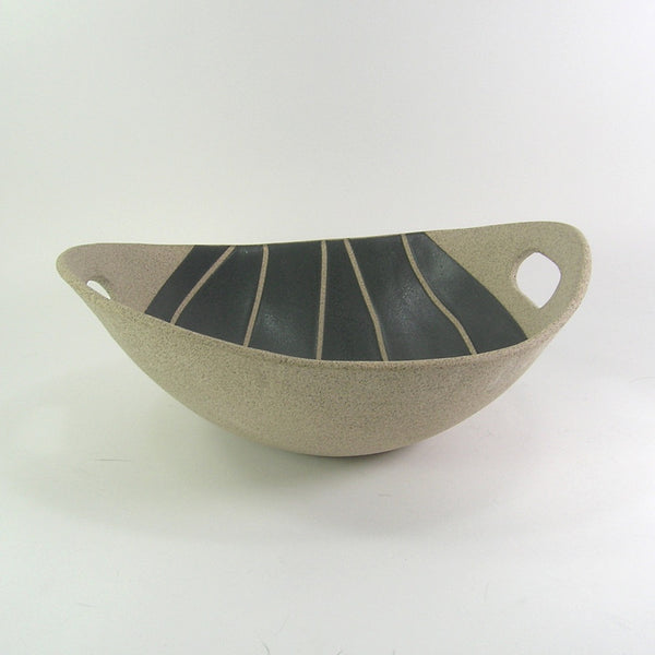 Black Handled Bowl 10X9X4"