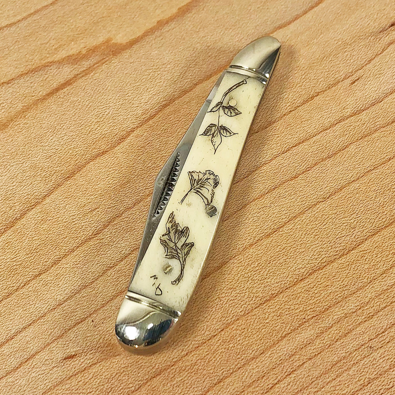 2-Blade Leaves Peanut Knife