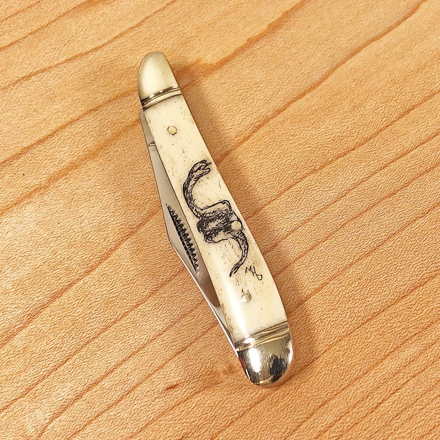 2-Blade Snake Peanut Knife