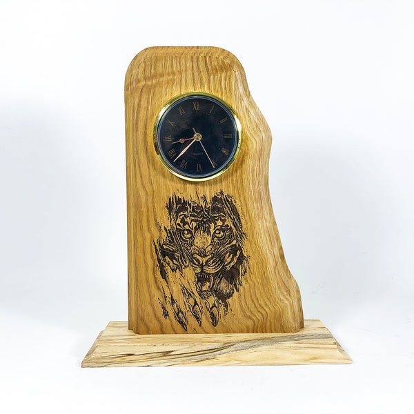 Oak Clock 13" Tiger Ingraving 3.5 Insert