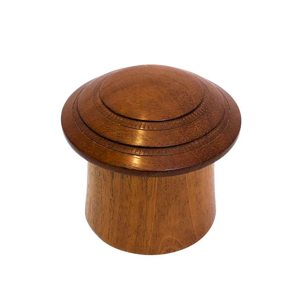 3.5X4 CH Lidded Box W Mushroom