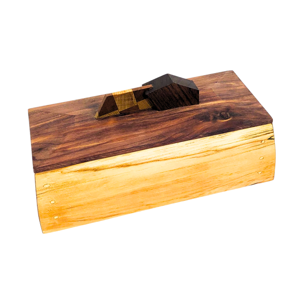 10X4X3 Box w/ Checkered Handle