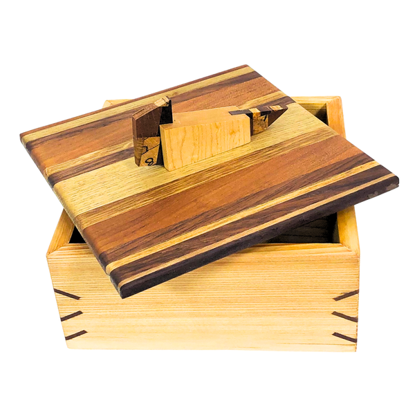 7x7x4 Box w/ Striped Lid