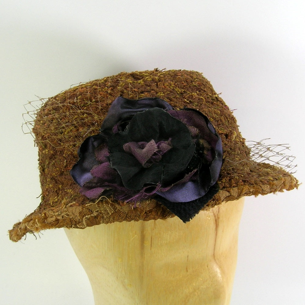 Hat w/ Brim & Flower Brown & Purple LG